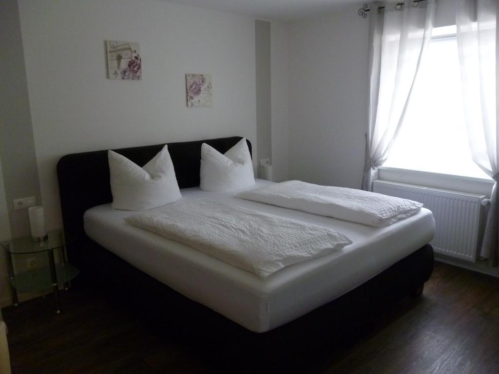 Hotel Garni Reis Treis-Karden Bilik gambar
